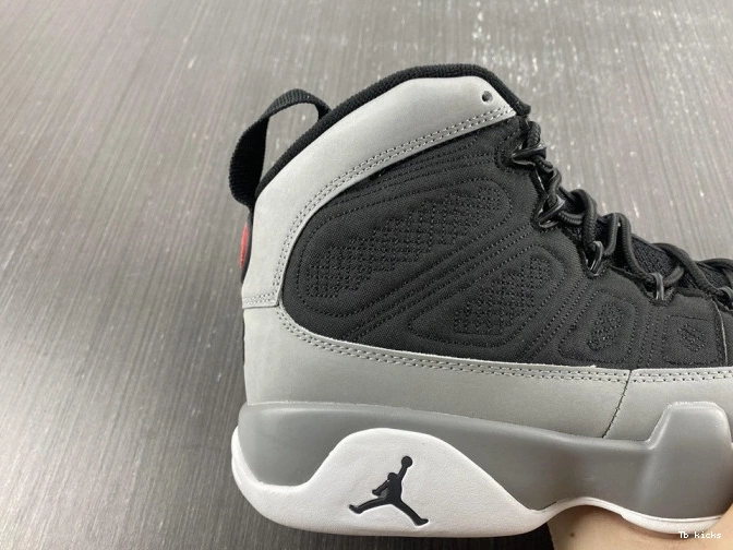 Cheap TBK Grey Jordan CT8019-060 Particle Retro 9 0809